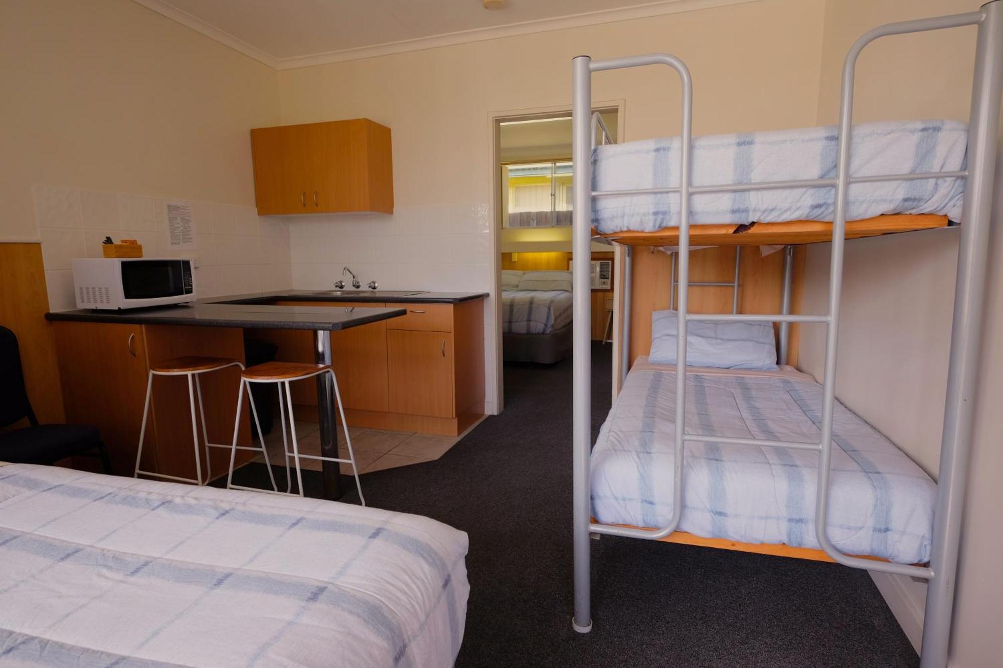 Bamboo Motor Inn Lakes Entrance Luaran gambar